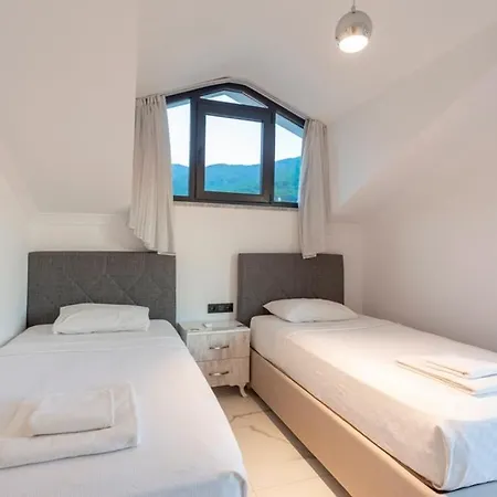 Sherbella ヴィラ フェティエ